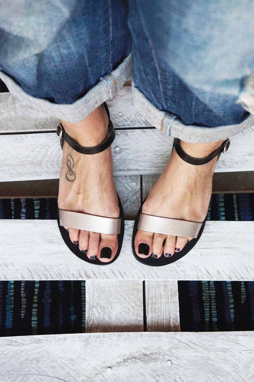 Sandale talpa joasa FUNKY CASUAL grej metalic | sandalefaine.ro